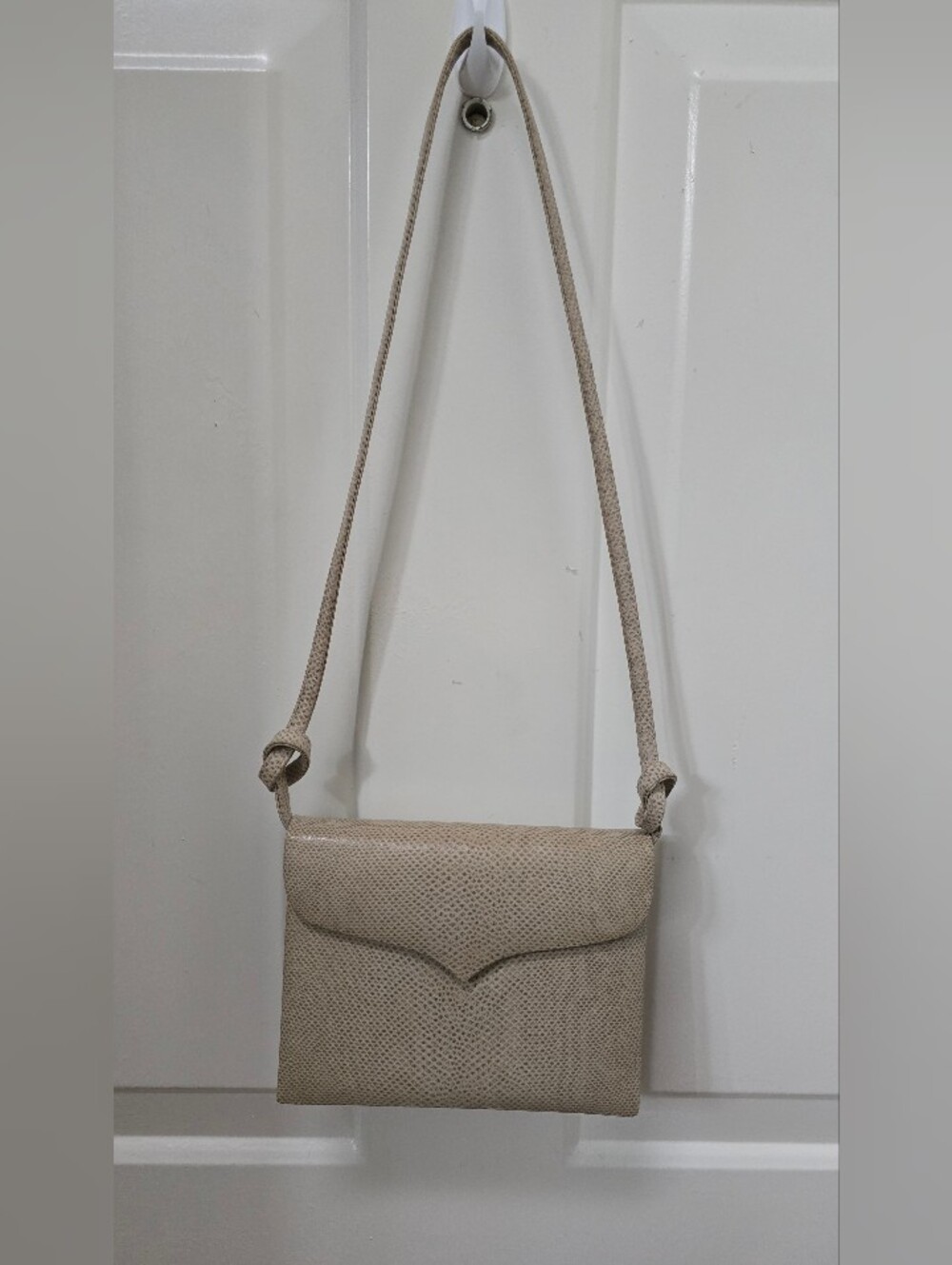 Finesse La Model Textured Taupe Women's Shoulder Bag